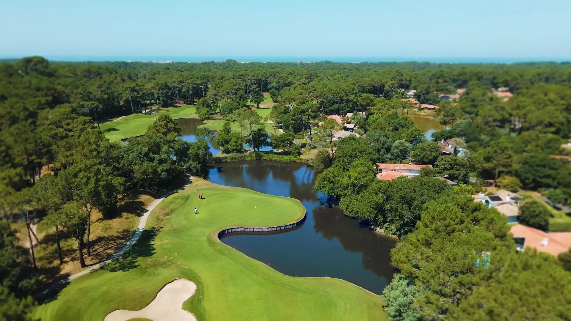 Vue aérienne du green 2 du gold de Seignosse